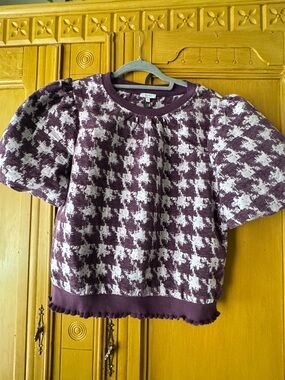Avara VOY Mason Puff Sleeve Houndstooth Top NWT Medium Plum